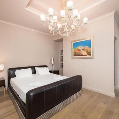 Pomegranate Tree Villa Bedroom