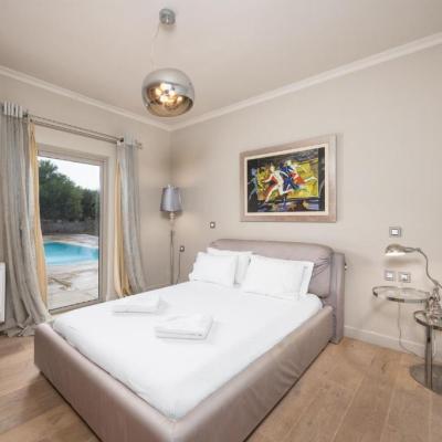 Pomegranate Tree Villa Bedroom